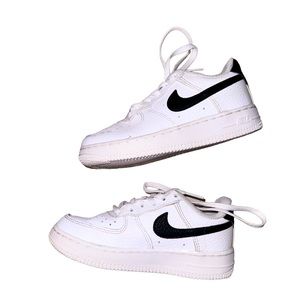 NIKE Air Force 1 all leather tennis shoes sneakers boys size 11.5